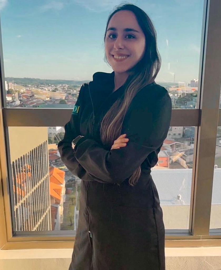 Dra. Ana Obregón, Cirujano Dentista en Odontología General