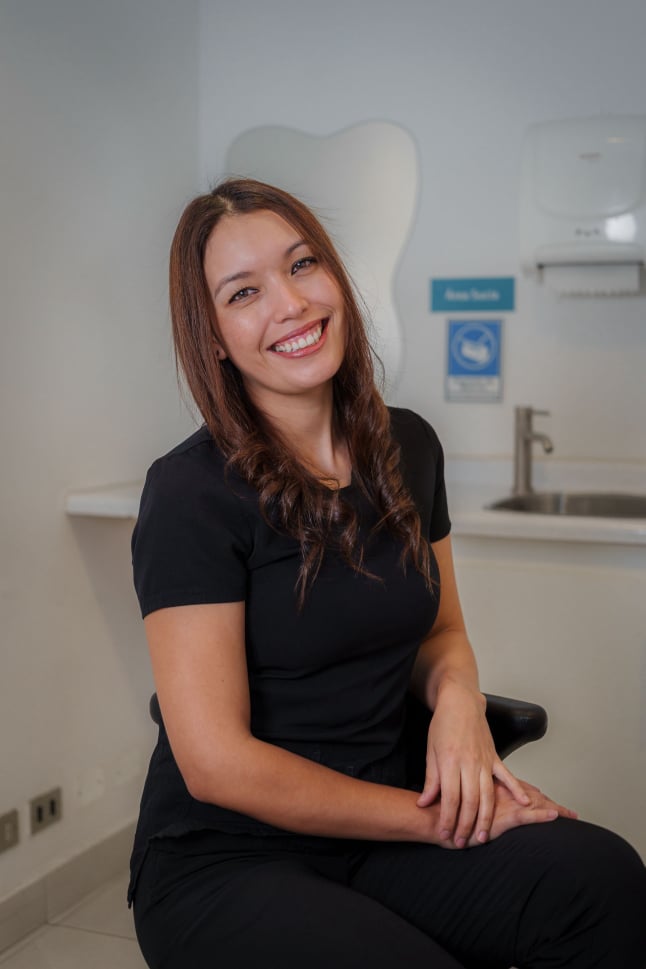Dra. Synthia Nahuelpán, Cirujano Dentista y Directora Técnica